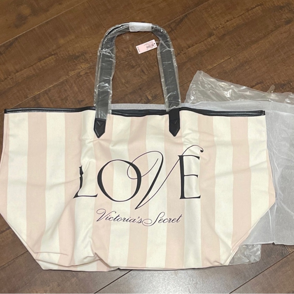 VS Tote Bag
